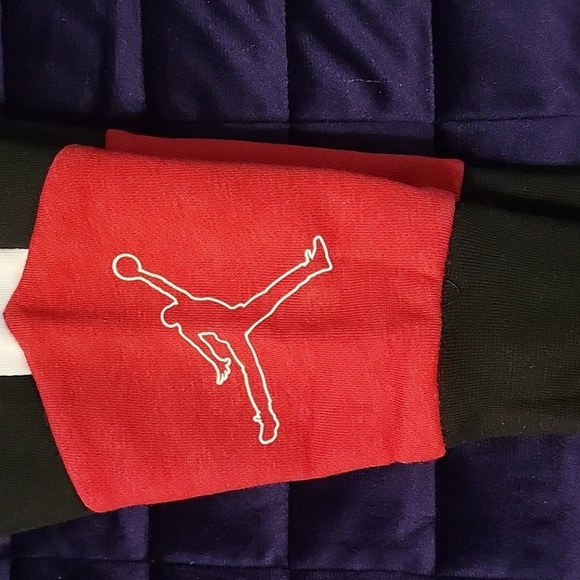 Air Jordan Red and Black Toddler Outfit 2T NWT - Picture 8 of 11